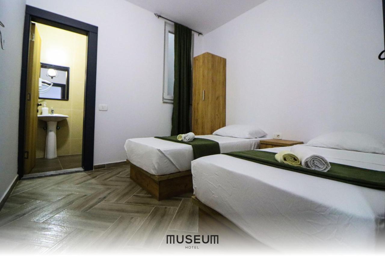 Museum Hotel Priștina Exterior foto